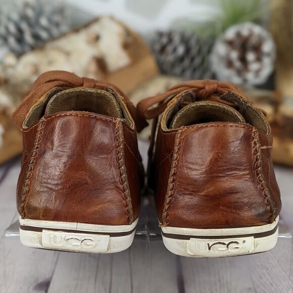 Ugg Vanowen Leather Sneakers - Picture 5 of 9